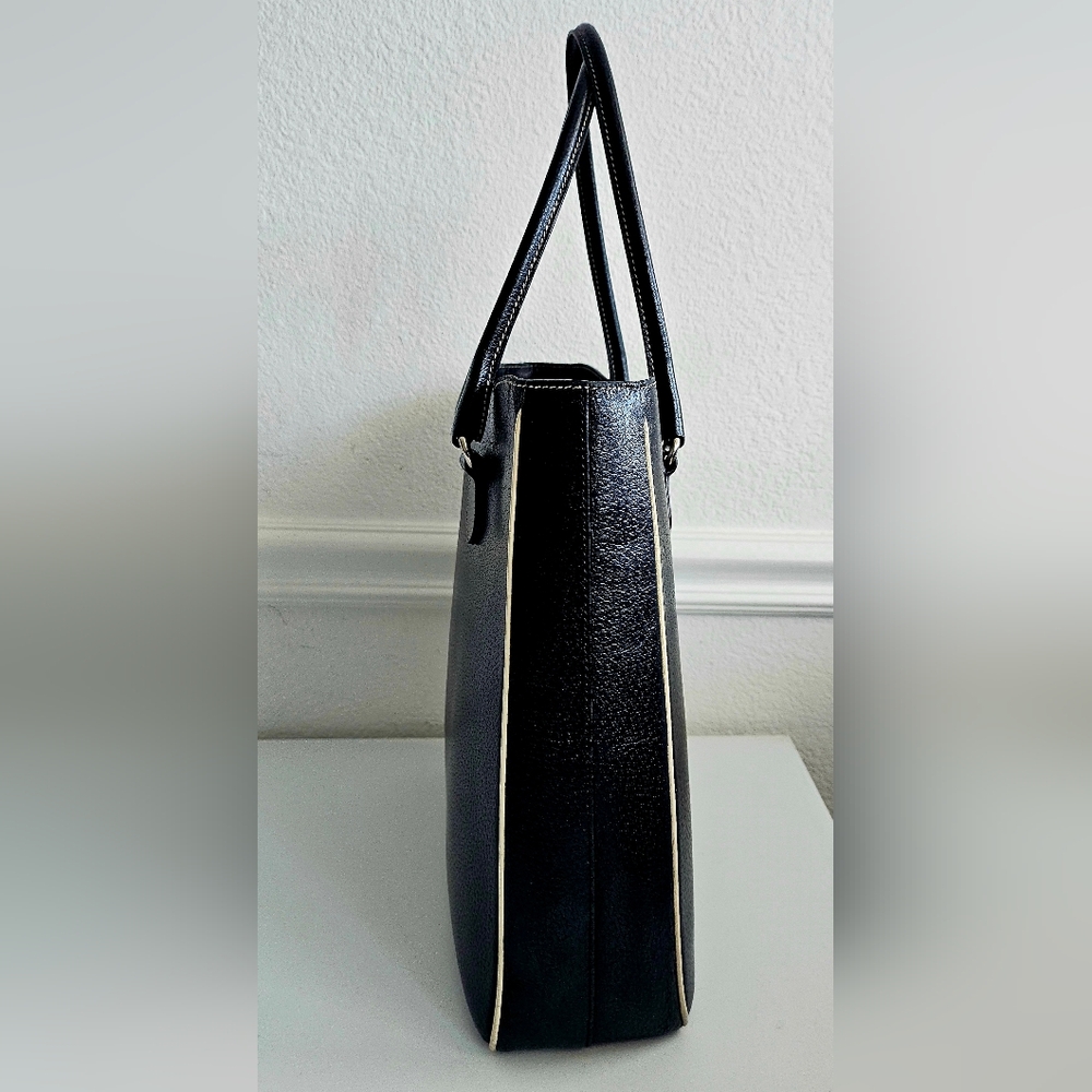 Prada Triangle Logo Black Leather Tote - Picture 6 of 13